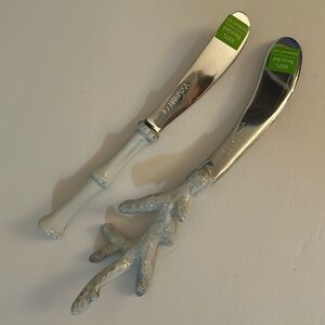 NWT MARIPOSA Spreader Set of Two